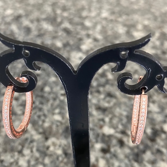 Pandora Hearts of PANDORA Earrings , 20 mm - Picture 2 of 4